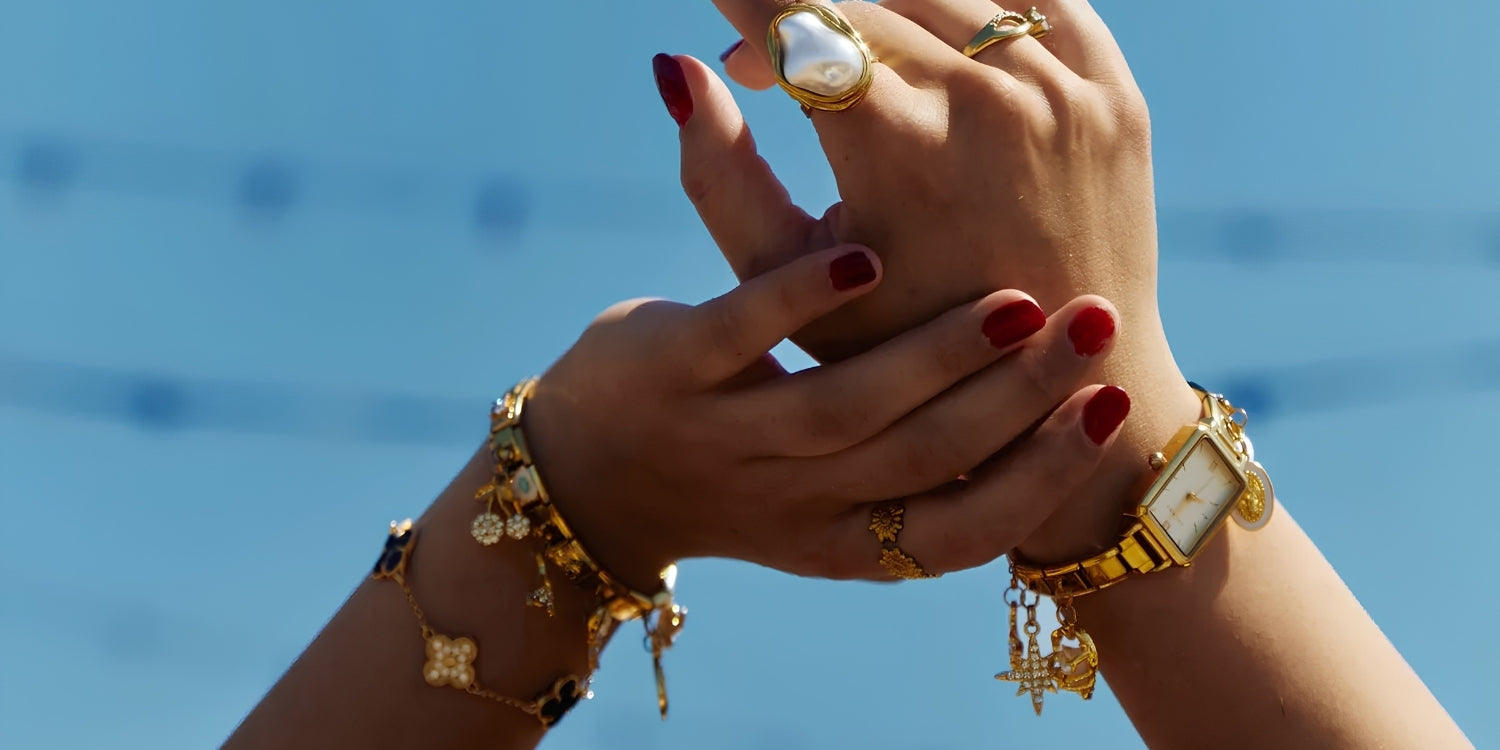Charm Bracelet Gift Guide for Mom, Sister & Best Friend