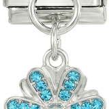 Türkise Blume mit Steinen